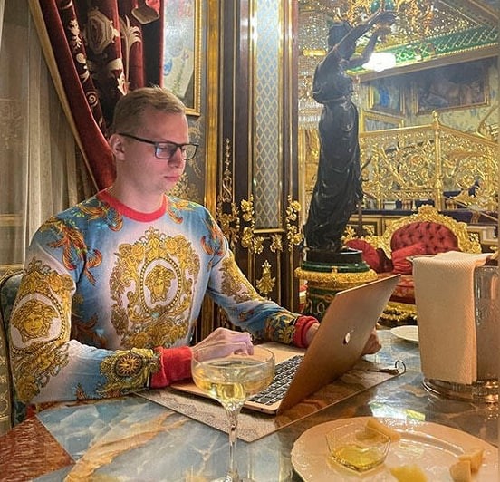 На организатора ралли элитных автомобилей в Москве написали как минимум три заявление о мошенничестве