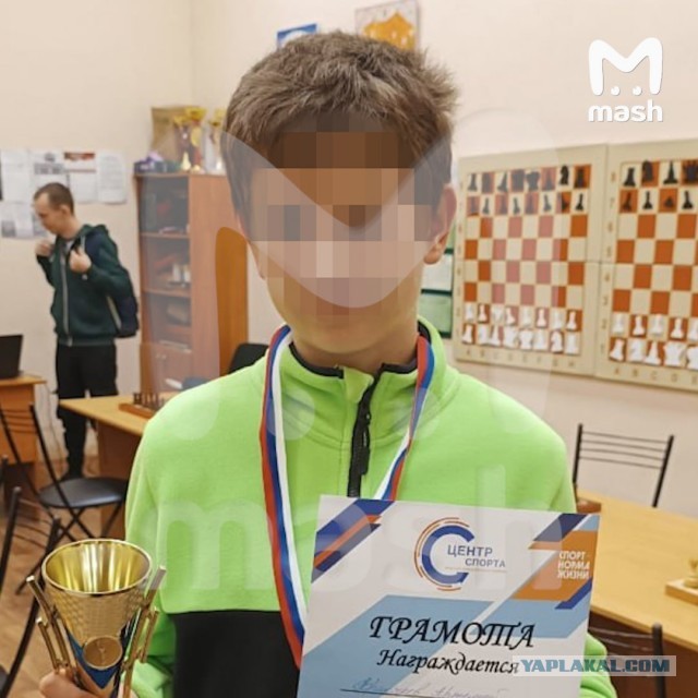 В Петербурге школьник напал с ножом на учительницу