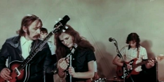 Семья Ивановых (1975)
