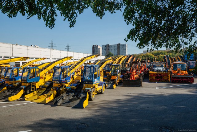 Как убирают московский снег