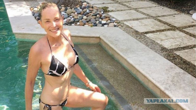 Звезды за 50, которым не стыдно появиться на пляже