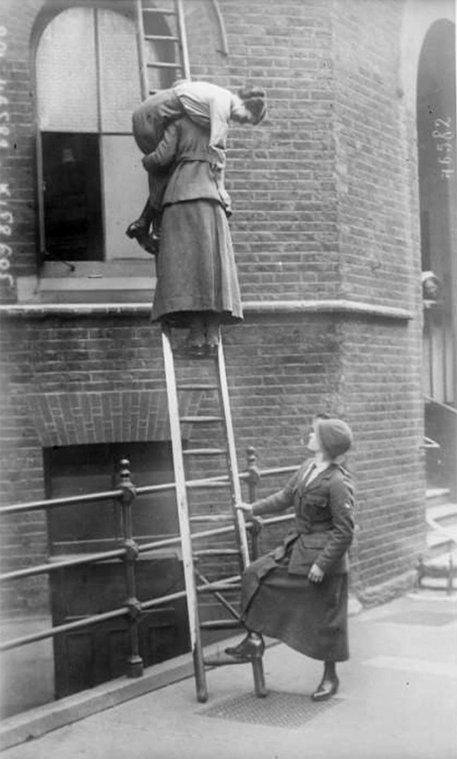 История в фотографиях