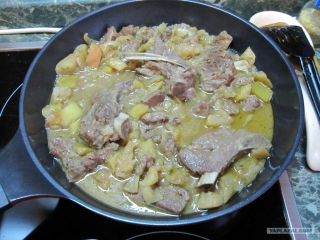 Говяжьи ребра, тушеные с яблоками!