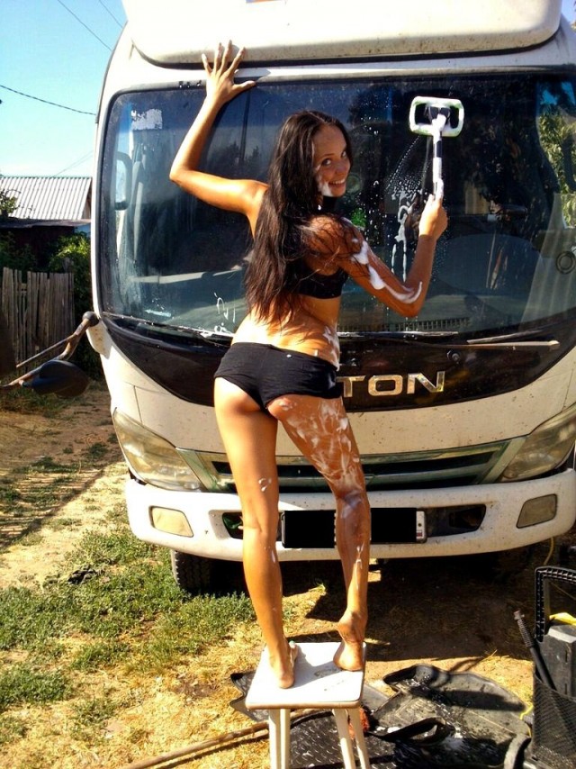 Разные картинки с девушками 04.10.2022