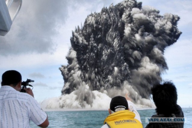 Извержение подводного вулкана (12 фото)