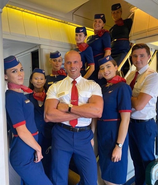 Пассажир слетал бесплатно 34 раза, выдавая себя за бортпроводника