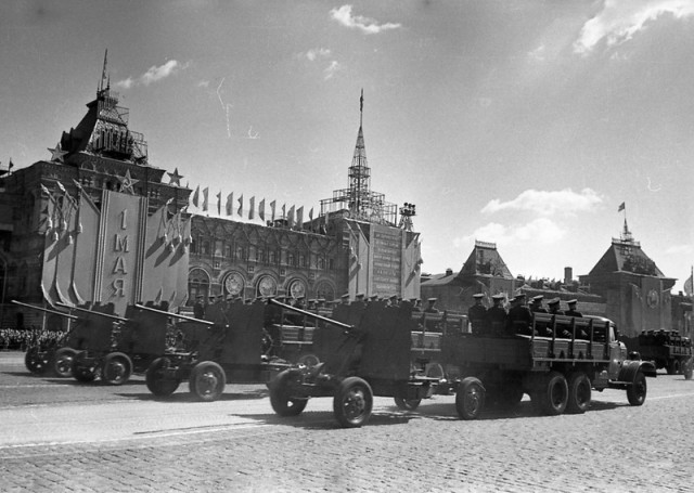 Военный парад весна 1951 года. Часть 2.