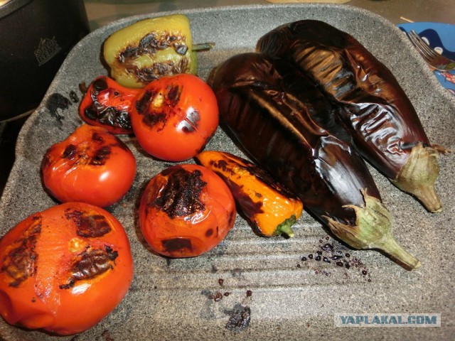 Вкусное обаяние Кулинарии, Повара ЯПа поздравляют милых дам!