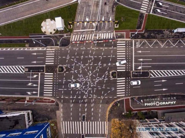 Кто уступает?