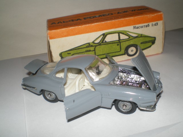 Уголок 1/43