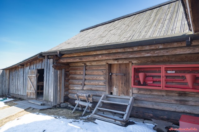 Особенности уральского домостроения и быта