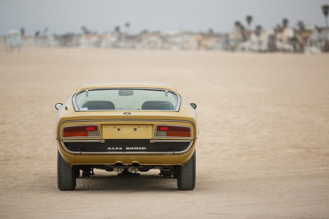 Alfa Romeo Montreal. "Ferrari для бедных". Красивых автофото пост