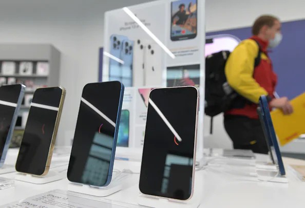 Российские владельцы смартфонов и умных часов от Apple обратились в суд с коллективным иском
