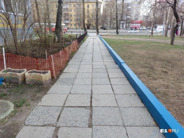 А в одном из дворов Екатеринбурга...