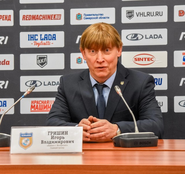 Сначала мне показалось... А потом понял, что не показалось - похож!