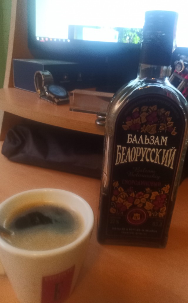 Думаю, что её дочь просто завидует!