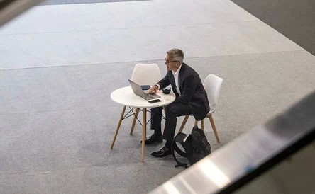 Греция ввела 6 дневную рабочую неделю