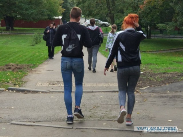 Зачем молодежь уродует себя татуировками?