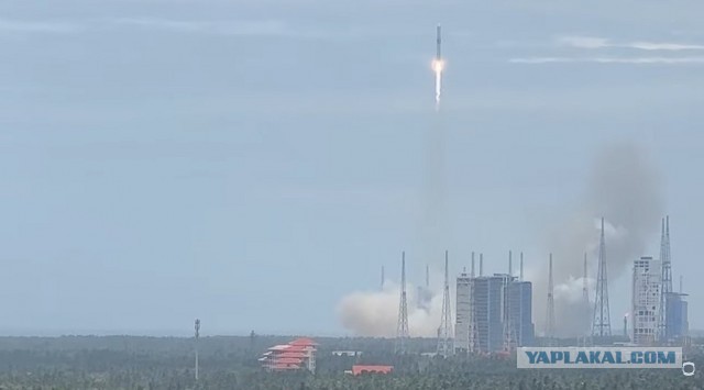 Китай запустил и поймал многоразовую ступень ракеты!