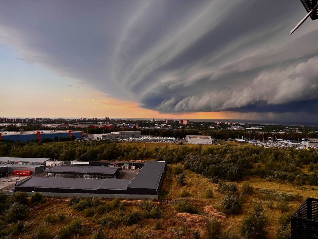 Атмосферные и немного жуткие фотографии из Сети