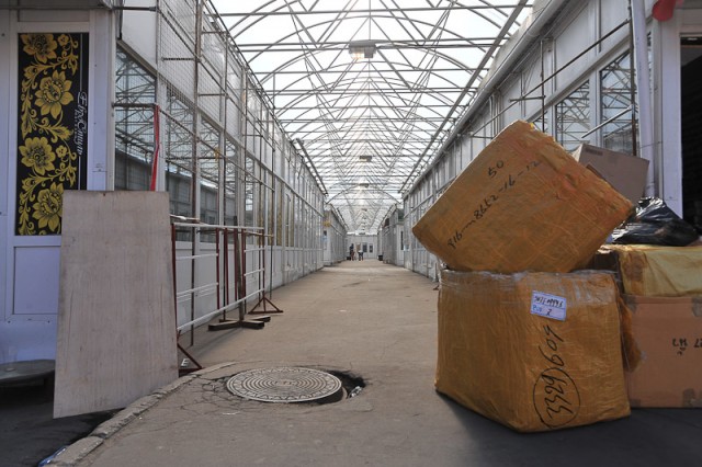 Вслед за Черкизоном закрывают Лужники