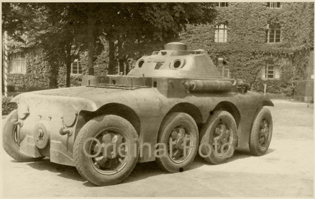 Восьмиколесник Sd.Kfz. 231 8-Rad.