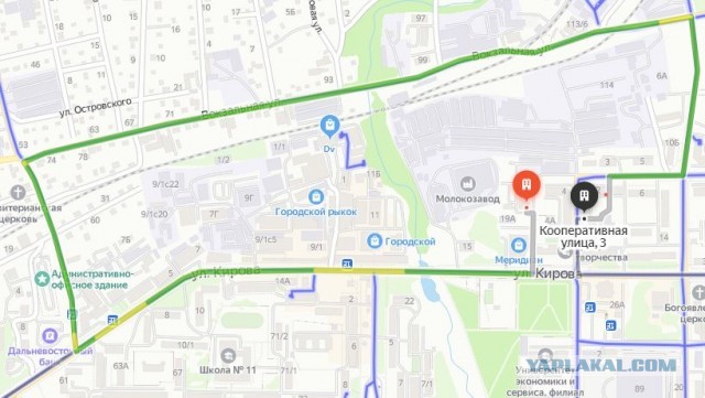 В Артеме приехавший на пожарной машине сотрудник МЧС избил автомобилиста