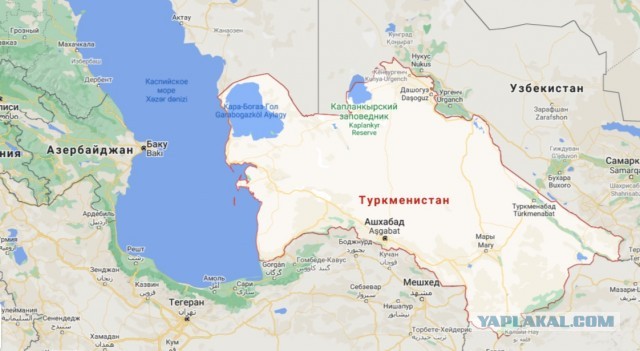 К приезду Гурбангулы Бердымухамедова в воинскую часть военно-морских сил Туркменистана для моряков построили бутафорский корабль