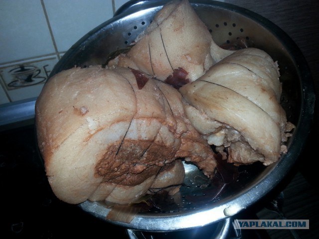 Нежное сало в луковой шелухе, запасы на зиму