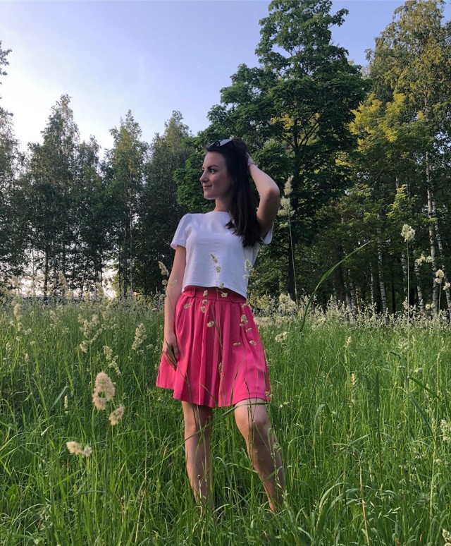 Картинки с девушками на свежем воздухе