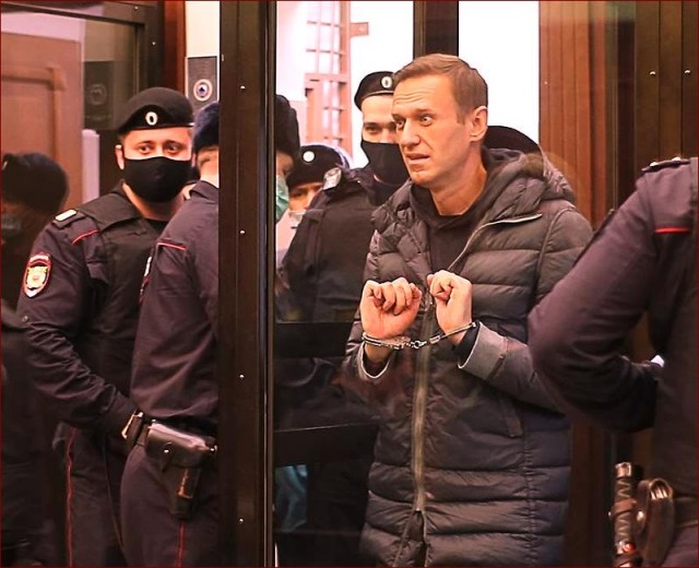 В общем всё как всегда, пропаганда в своём репертуаре
