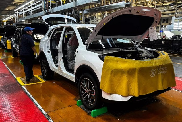 Как собирают автомобили Changan
