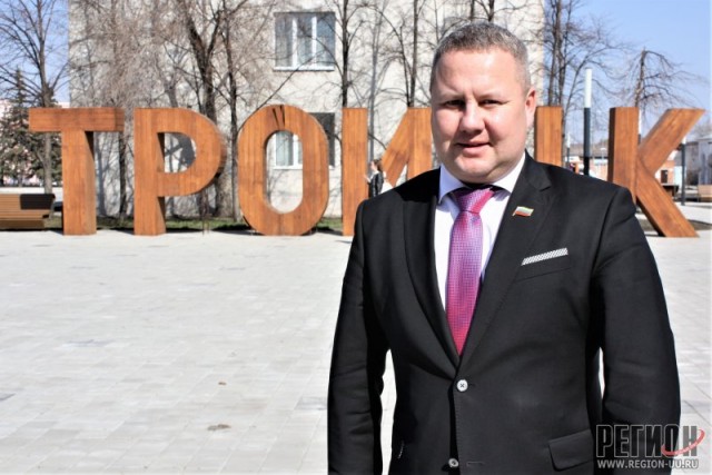 «А что, если мы подарим семьям мобилизованных ростовые фигуры с фотоизображениями их защитников, чтобы семьи могли встретить Рождество вместе».