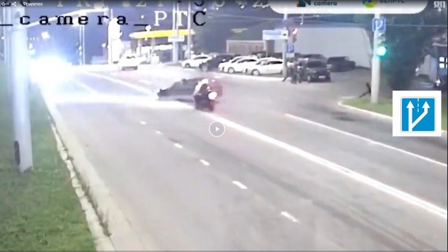 Там, у разрыва двойной сплошной…