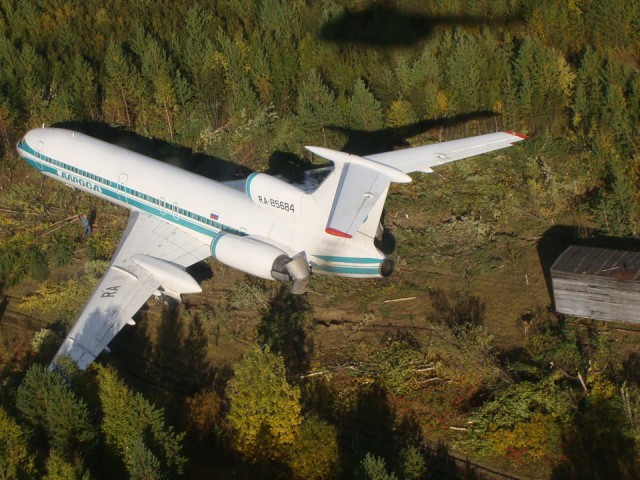 Посадить самолет "по стакану".