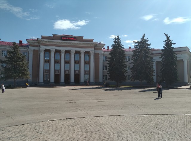 Где-то есть город, тихий как сон...