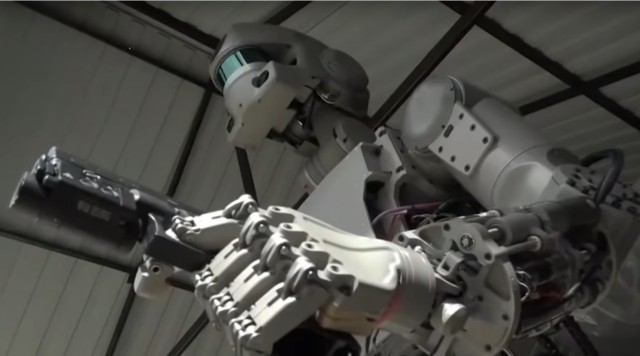 Танцы от Boston Dynamics