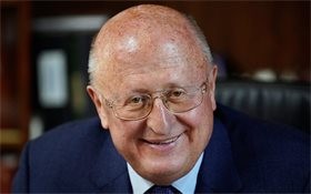 Гинцбург заявил, что вакцина "Спутник V" не нуждается в модификации