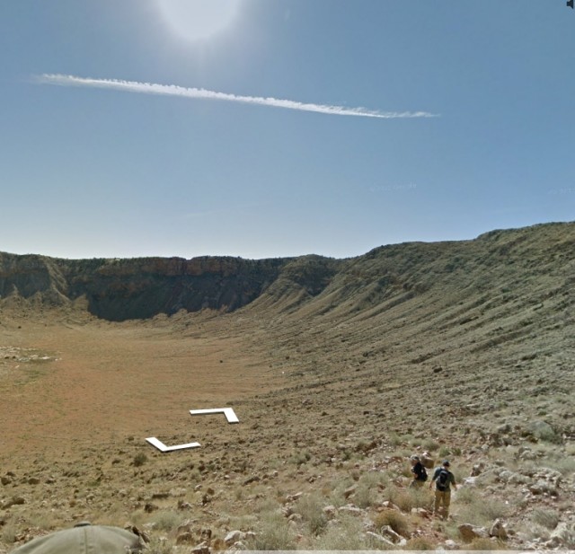 Потайная дверца...