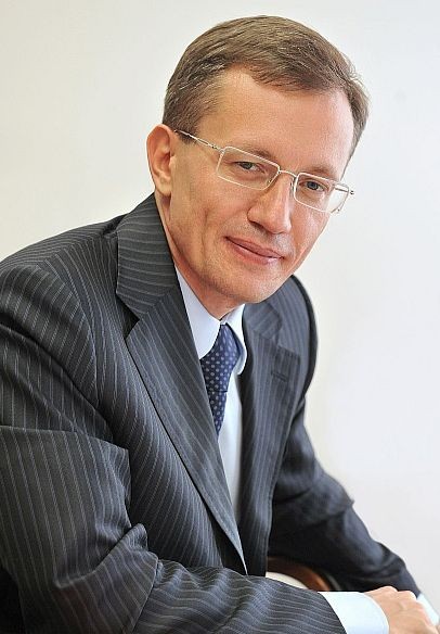 Задержан глава банка «Снежинский»  Фёдор Богданчиков. Его подозревают в получении взяток и хищении более миллиарда рублей