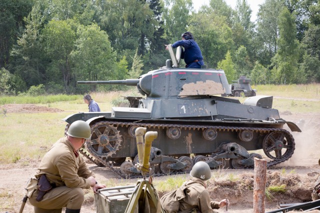 От поражения до победы. 1941-1944 реконструкция.