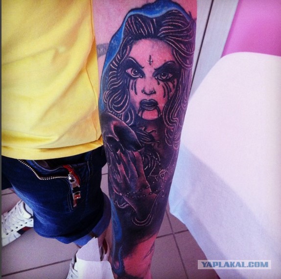 Какие у вас есть тату?