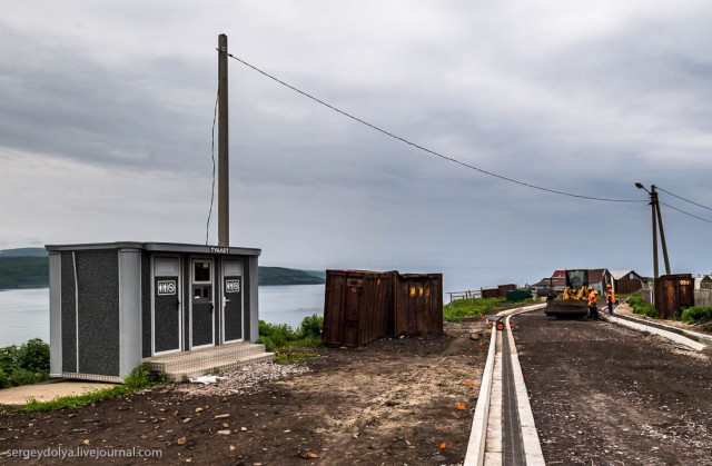 Курильск — российский город на "спорном острове"