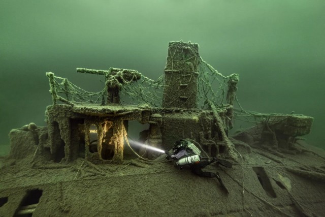 Впечатляющие фотографии кораблей на дне Балтийского моря