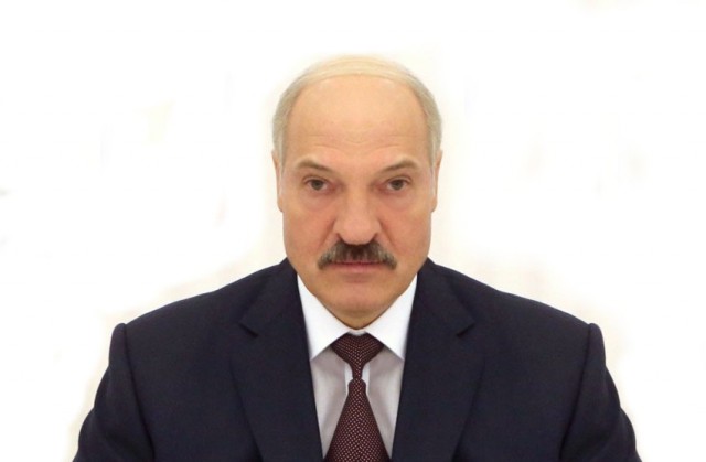 Лукашенко наносит ответный удар