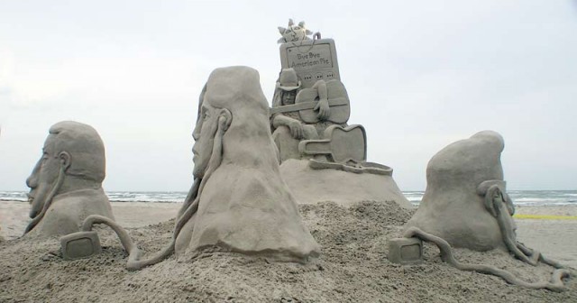 Скульптуры из песка. ПЕСОК, как материал