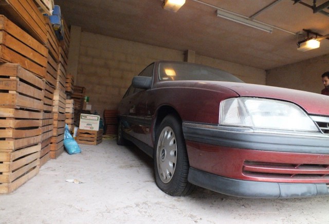 Капсула времени: Opel Omega 1992 года с пробегом 705 км