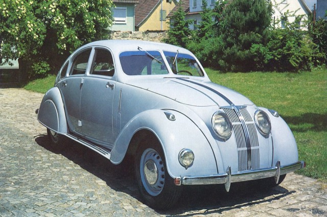 Выставка ретро автомобилей