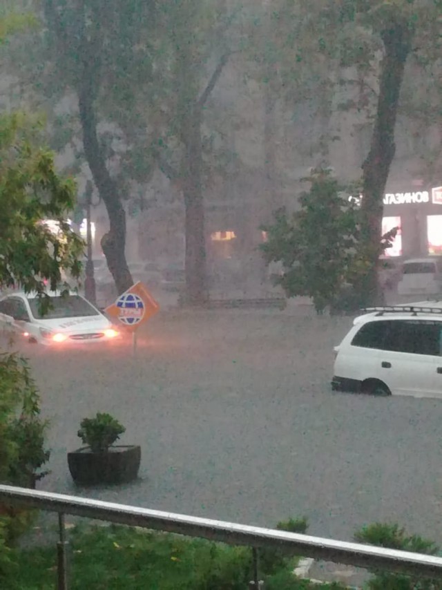 В Туапсе настоящий ад — город затопило