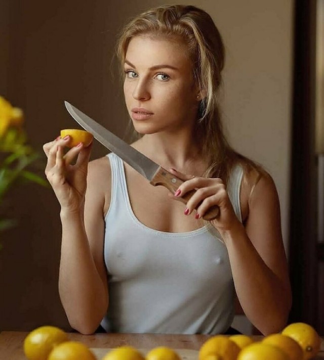 Девушки а-ля натурель